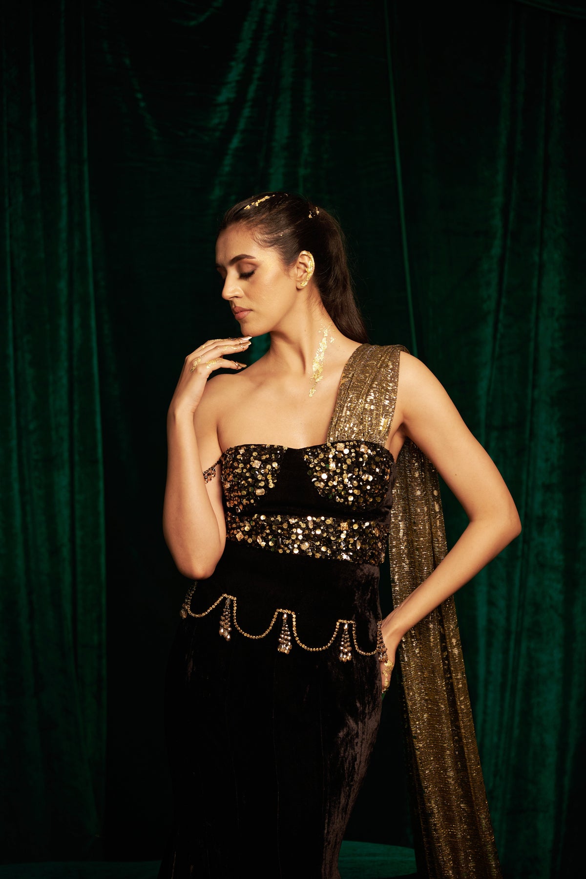 Velvet Scalp Blouse With Fishtail Skirt Set — image 4