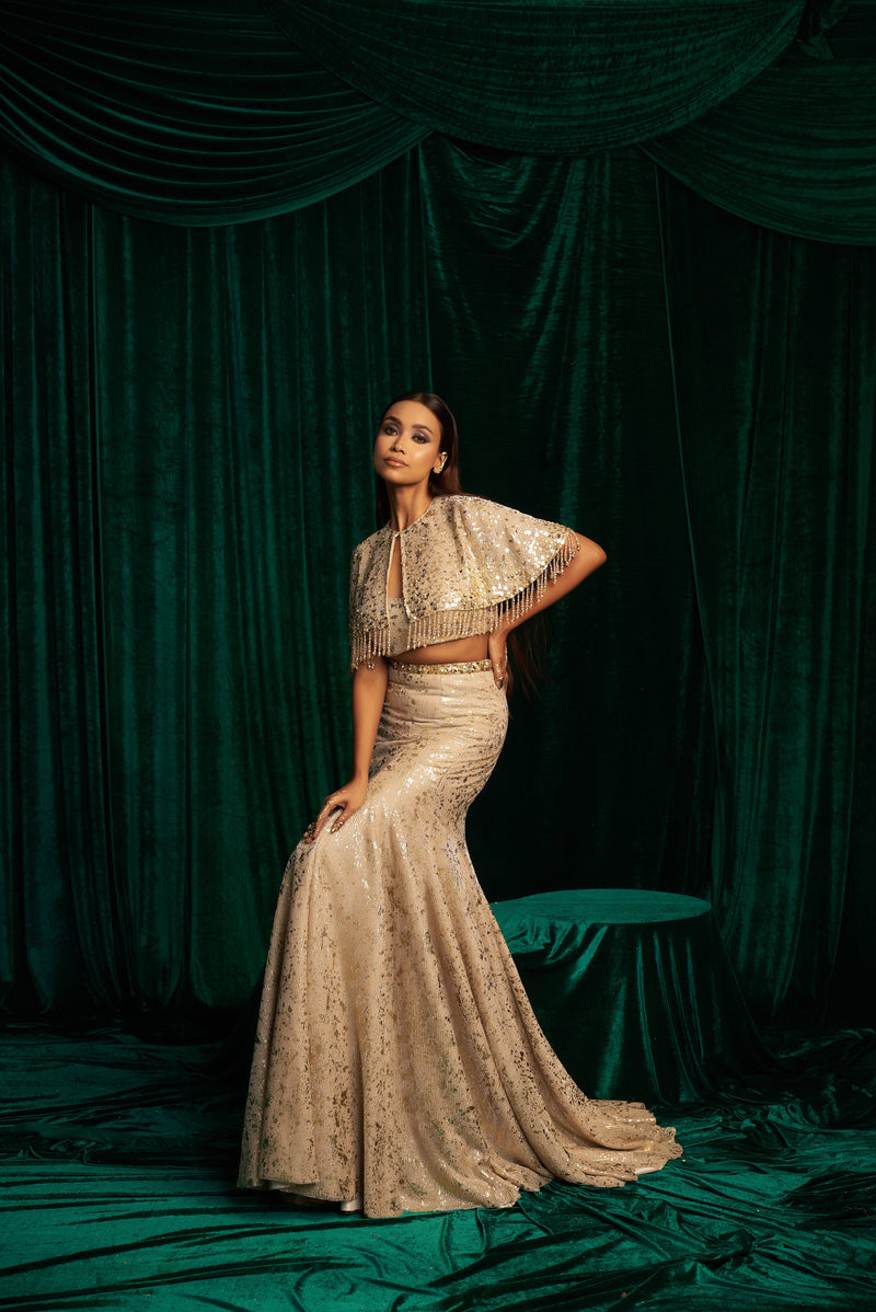 Embroidered Short Cape With Fishtail Skirt — image 1