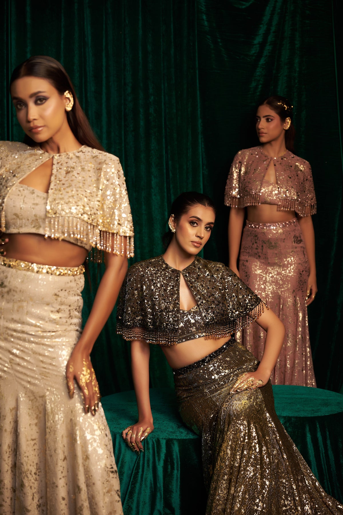 Embroidered Short Cape With Fishtail Skirt — image 13